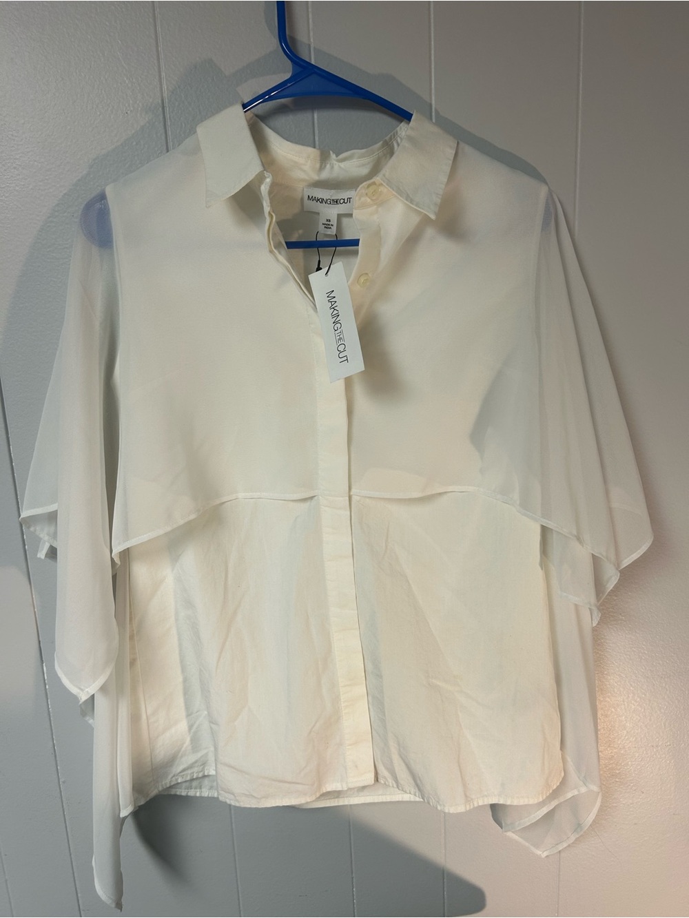 Making the Cut button down capelet White NWT XS Sheer arms